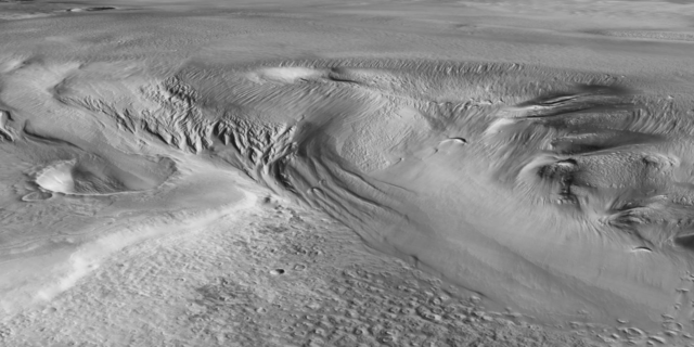 Под поверхностью Марса нашли замёрзшее море. Если оно растает, то затопит всю планету