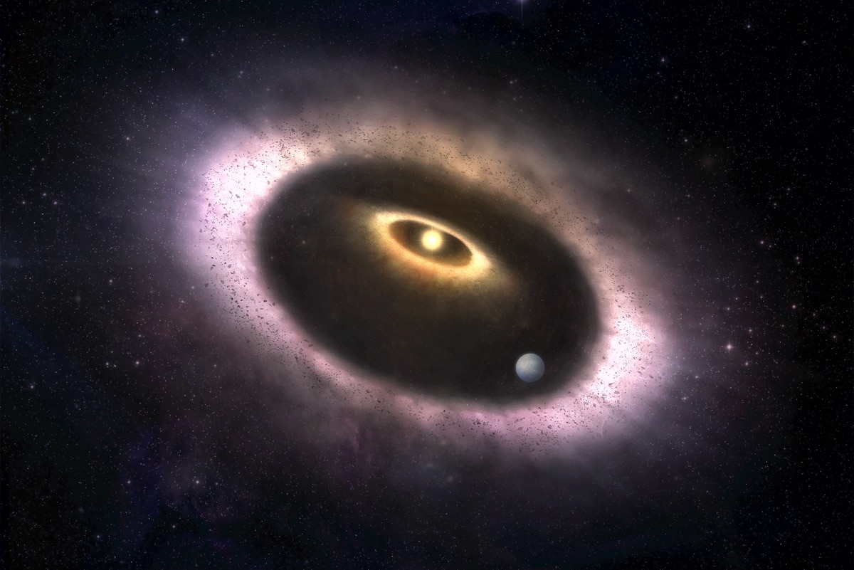Астрономы рассмотрели сложные структуры в остаточном диске близкой звезды